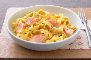 Snelle pasta met zalm